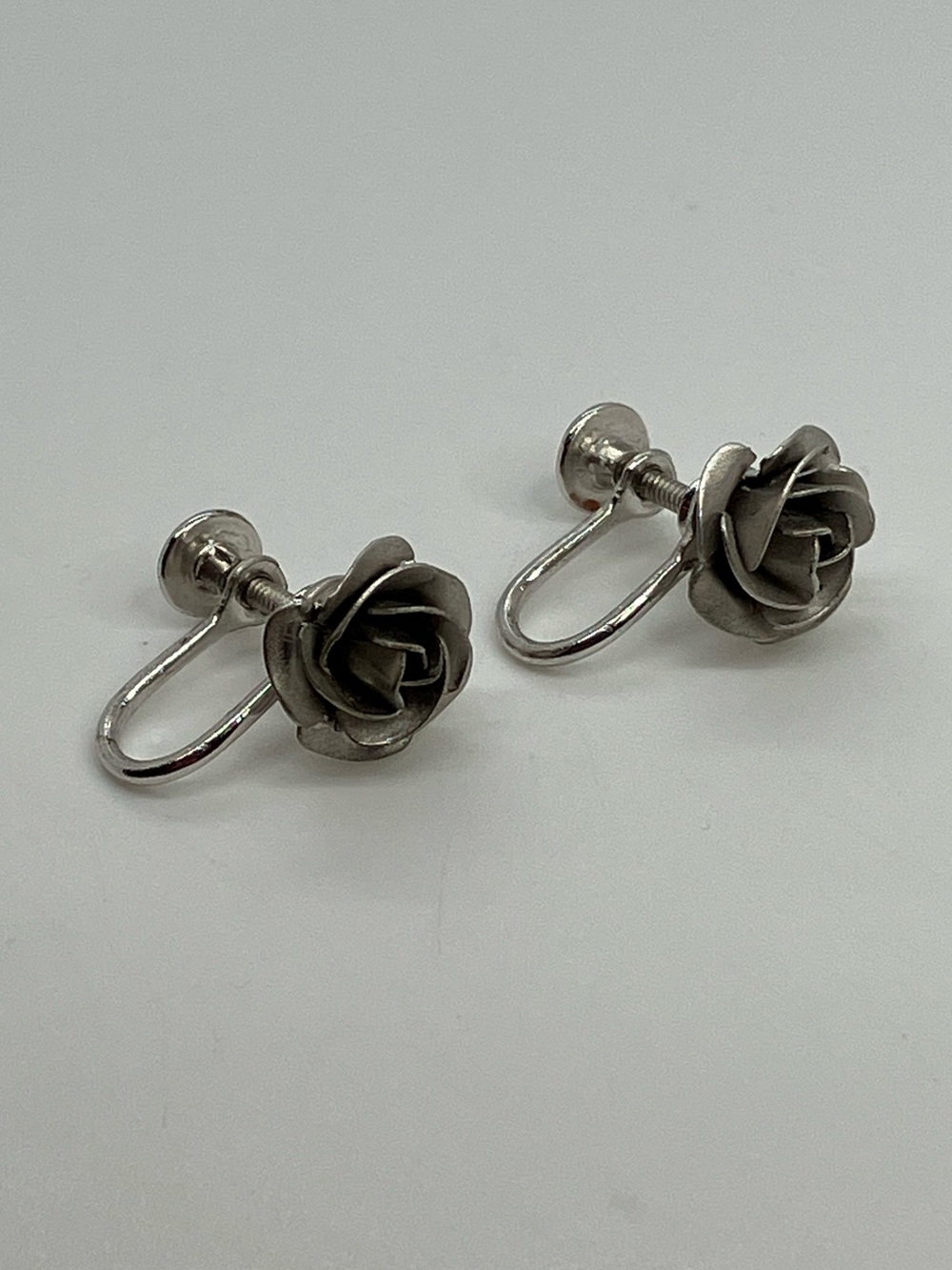 Vtg 925 Bond Boyd Floral Blooming Rose Flower Sterling Silver Screwback Earrings